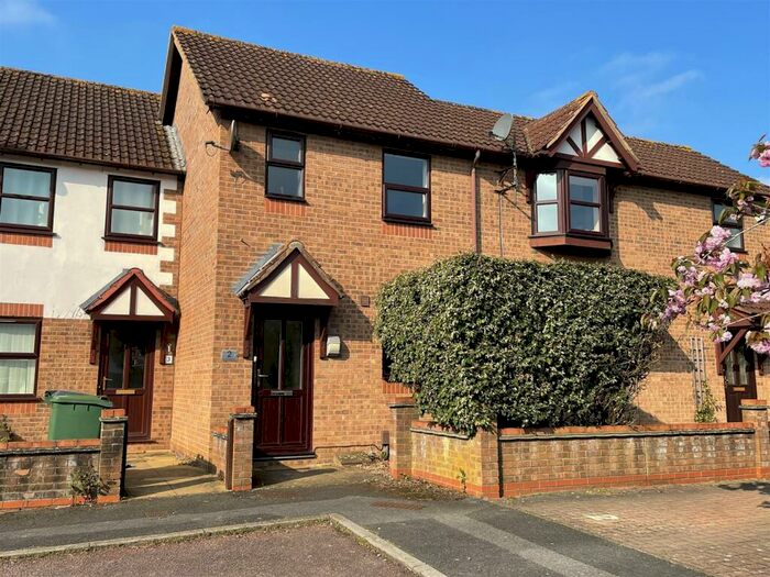 2 Bedroom Terraced House To Rent In Chardstock Close, Exeter, EX1