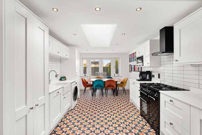 4 Bedroom Semi Detached House For Sale In Strathmartine Road, Dundee, DD3