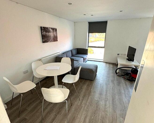 4 Bedroom Town House To Rent In () Henry Street, Sheffield, S3