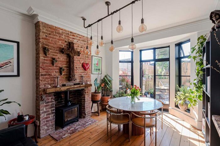 5 Bedroom Semi-Detached House For Sale In Park Road, Worthing, West Sussex, BN11