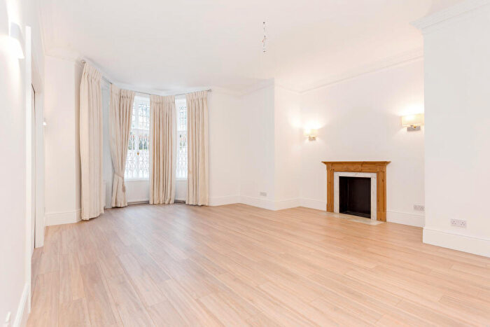 2 Bedroom Apartment To Rent In Elsworthy Road, Primrose Hill, NW3