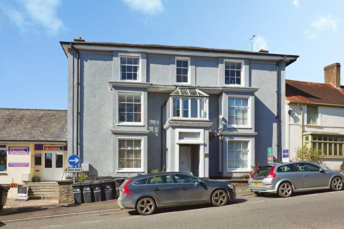 2 Bedroom Flat For Sale In Church Street, Wincanton, BA9