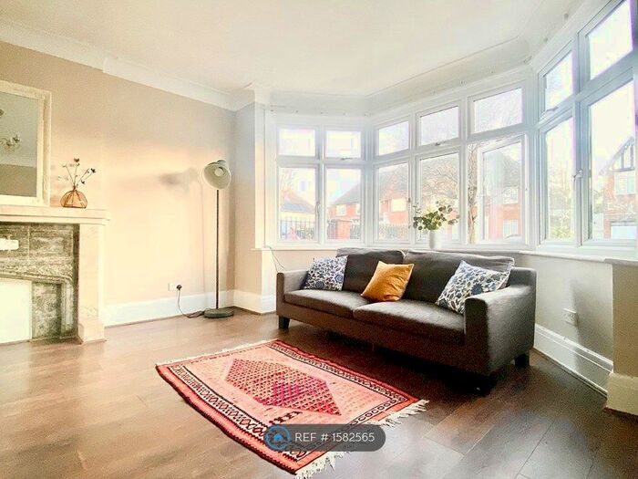 2 Bedroom Flat To Rent In Anson Road, London, NW2