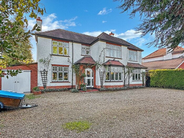 5 Bedroom Detached House For Sale In London Road, Harston, CB22