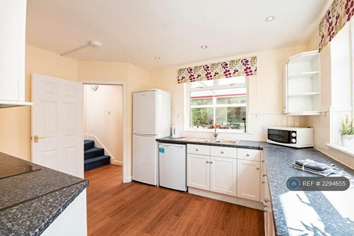6 Bedroom Detached House To Rent In Wellsway, Bath, BA2