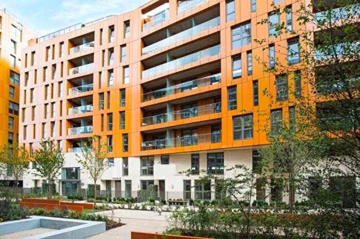 3 Bedroom Flat To Rent In Garda House, Cable Walk, Enderby Wharf, London, SE10