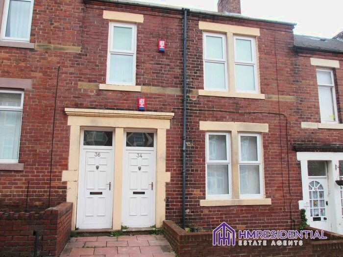 2 Bedroom Flat To Rent In Kitchener Street, Gateshead, NE9