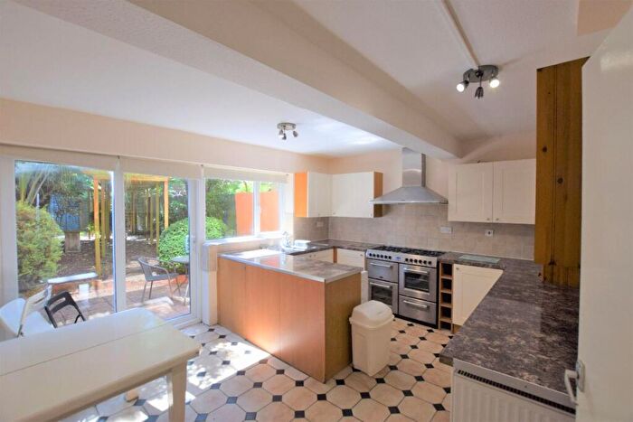 5 Bedroom Semi Detached House To Rent In Wincheap, Canterbury, CT1