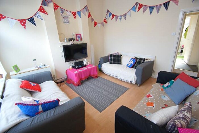5 Bedroom Terraced House To Rent In Woodhouse Street, Woodhouse, Leeds, LS6
