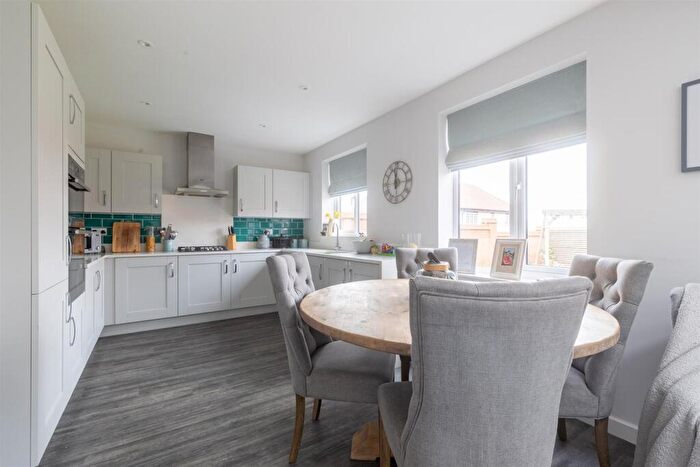 4 Bedroom Detached House For Sale In Teal Way, Wistaston, Crewe, CW2