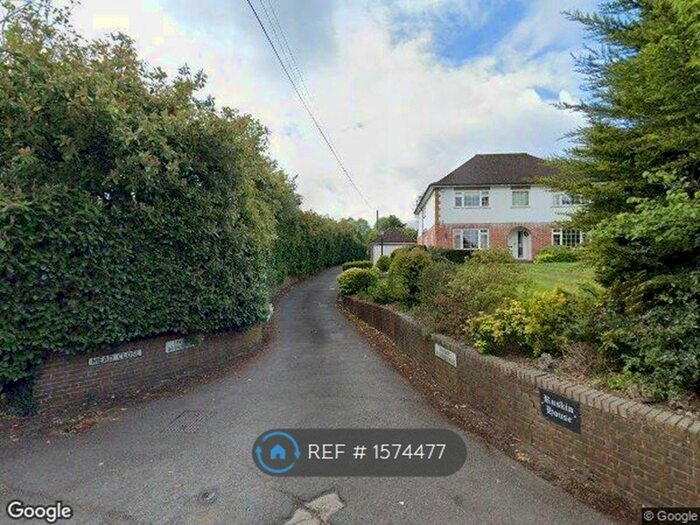 1 Bedroom Flat To Rent In Mead Close, Denham, Uxbridge, UB9