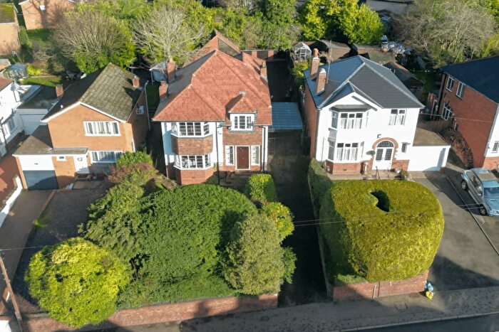 4 Bedroom Detached House For Sale In Chawn Hill, Stourbridge, DY9