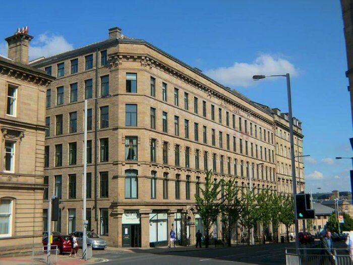 2 Bedroom Apartment To Rent In Apartment, Broadgate House, Broad Street, Bradford, BD1