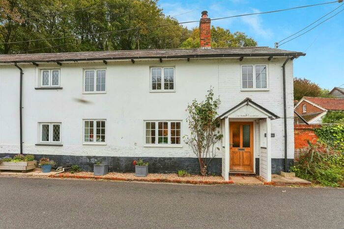 3 Bedroom Property To Rent In Enford, Pewsey, SN9