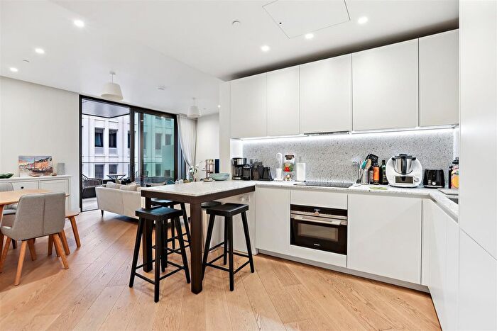 1 Bedroom Flat To Rent In Wood Crescent, Television Centre, W12