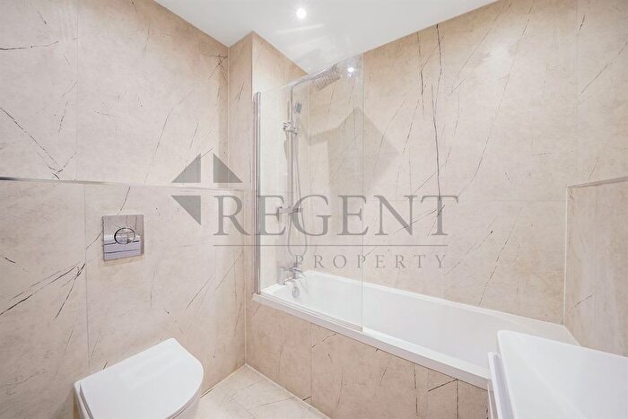 1 Bedroom Flat To Rent In The Gables, Tanyard Lane, DA5