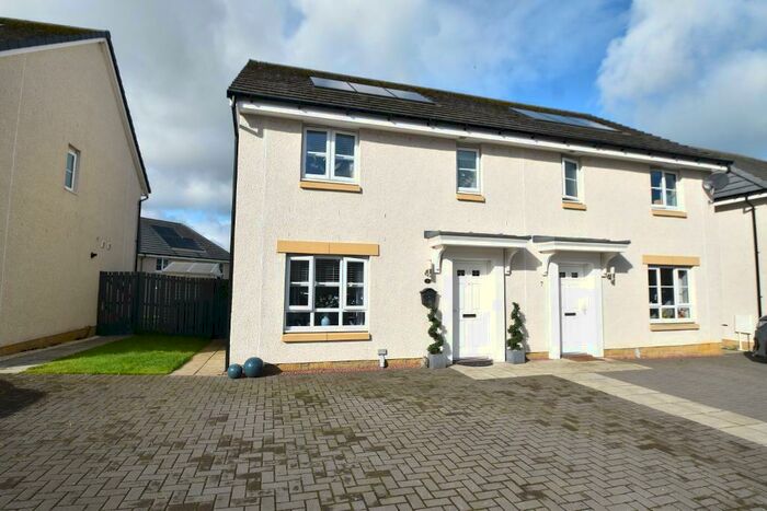 3 Bedroom Semi-Detached House For Sale In Braes O Yetts Drive, Kirkintilloch, Glasgow, G66