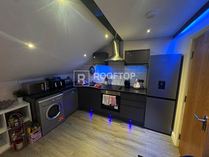 1 Bedroom House To Rent In Victoria Road, Leeds, LS6