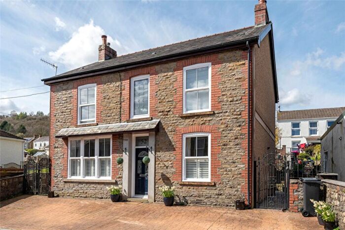 4 Bedroom Detached House For Sale In Alltygrug Road, Ystalyfera, Neath Port Talbot, SA9