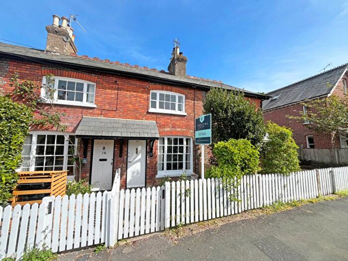 2 Bedroom Terraced House For Sale In Queens Road, Lyndhurst, SO43