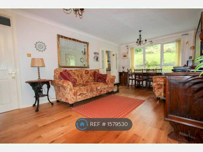 1 Bedroom Flat To Rent In North Drive, Brighton, BN2