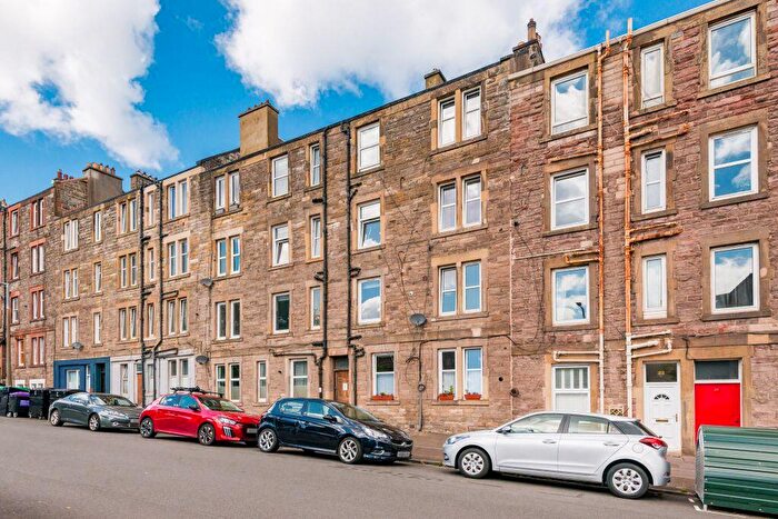 2 Bedroom Flat For Sale In / Kings Road, Portobello, EH15