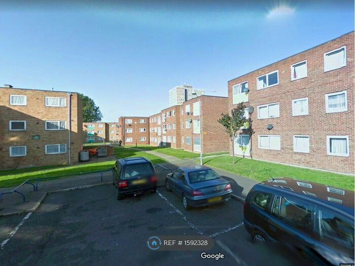 1 Bedroom Flat To Rent In Cape Close, Barking, IG11