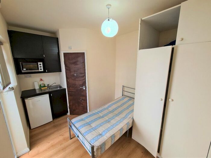 Studio To Rent In Wembley High Road, Wembley, London, HA9