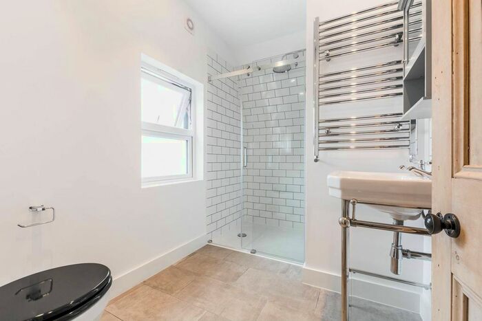 1 Bedroom Flat To Rent In Hillfield Avenue, Crouch End, London, N8