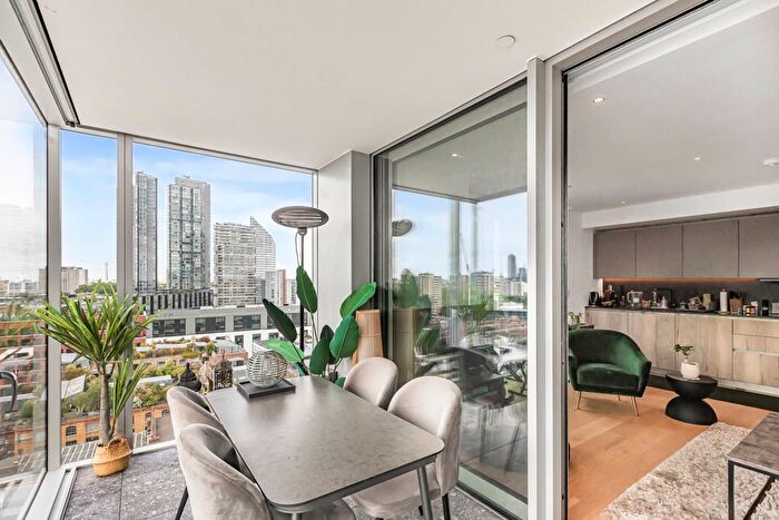 2 Bedroom Flat To Rent In Jasper Walk, Shoreditch, London, N1