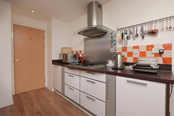 2 Bedroom Flat For Sale In East Pilton Farm Wynd, Edinburgh, EH5