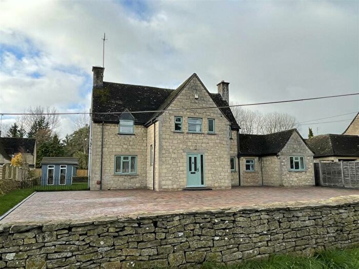 3 Bedroom Detached House For Sale In Rissington Road, Bourton On The Water, GL54