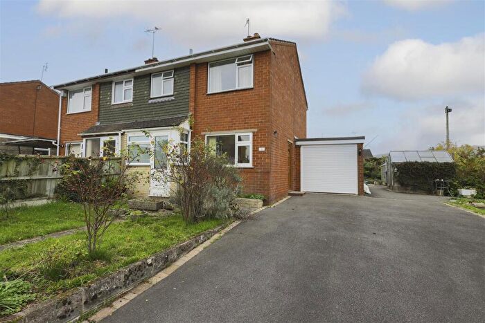 3 Bedroom Semi-Detached House For Sale In Huntley Close, Cheadle, ST10