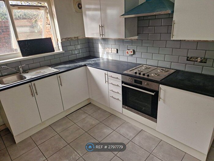 2 Bedroom End Terrace House To Rent In Palace Road, Liverpool, L9