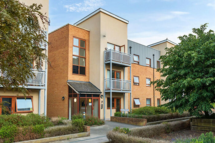 2 Bedroom Apartment For Sale In North Star Boulevard, Greenhithe, Kent, DA9