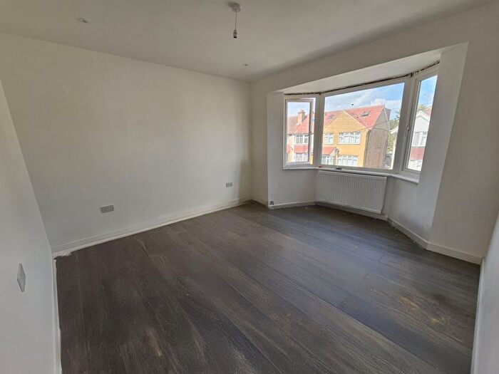 5 Bedroom Semi-Detached House To Rent In Granville Road, Uxbridge, UB10