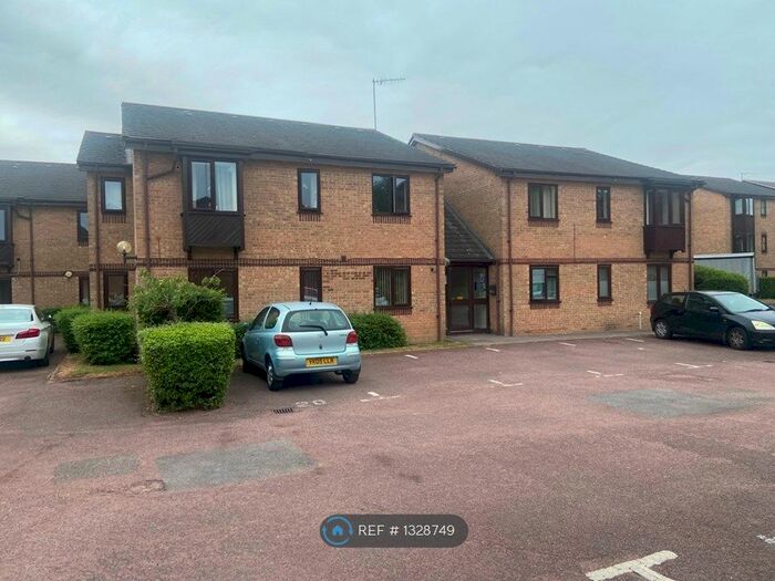 1 Bedroom Flat To Rent In Aylesbury, Aylesbury, HP21