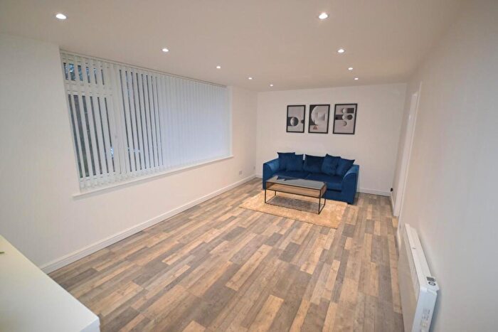 1 Bedroom Flat For Sale In Lavenham Close, Bury, BL9