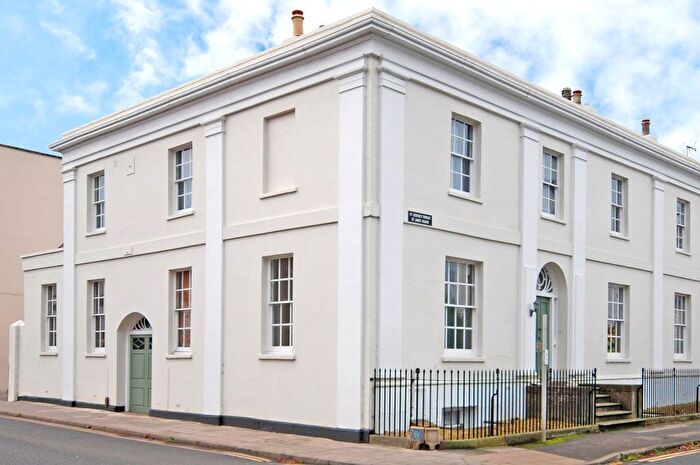 2 Bedroom Flat For Sale In St Georges Terrace, Cheltenham, GL50