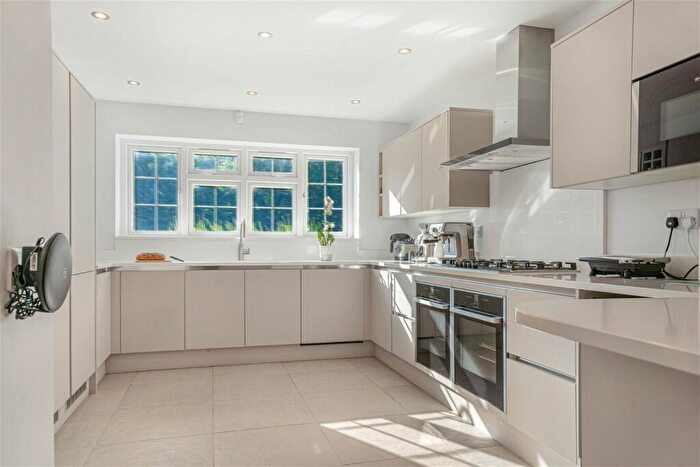 5 Bedroom Detached House For Sale In Little Orchard, Spellbrook, CM23