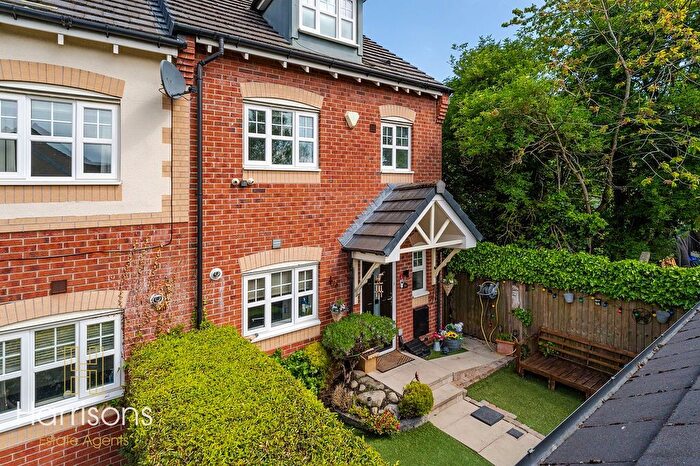 4 Bedroom Town House For Sale In Blakemore Park, Atherton, Manchester, Lancashire, M46
