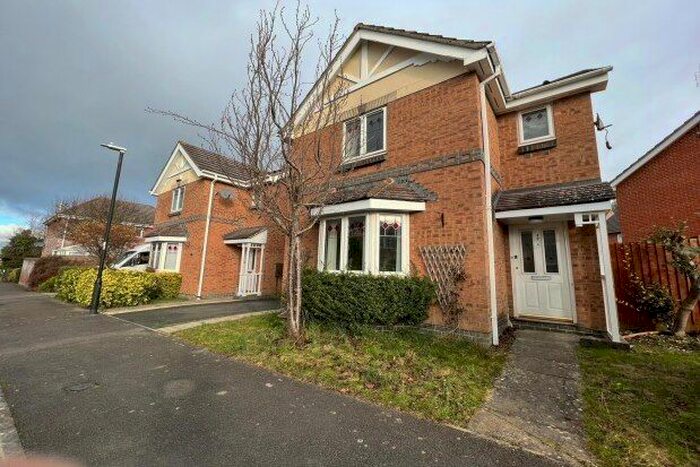 3 Bedroom Property To Rent In Bowles Road, Swindon SN25