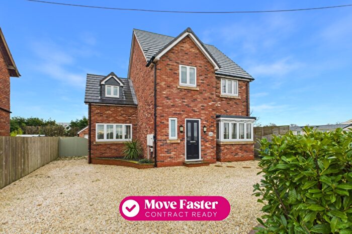 5 Bedroom Detached House For Sale In Staddlethorpe Broad Lane, Gilberdyke, Brough, HU15