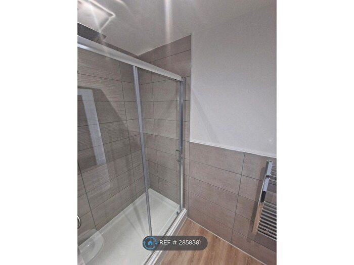 Studio To Rent In Alexander House, Manchester, M16