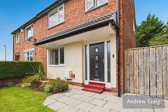 3 Bedroom Semi-Detached House For Sale In Cornthwaite Drive, Whitburn, SR6