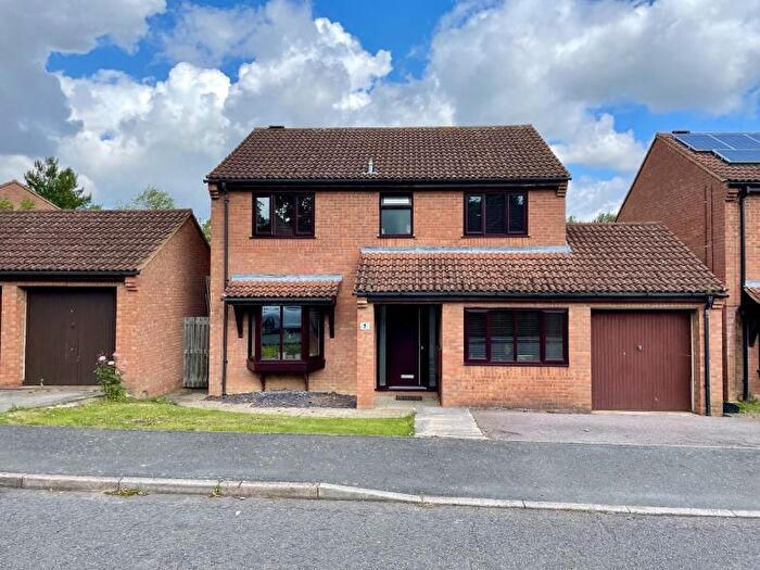 4 Bedroom Detached House To Rent In Gatcombe, Great Holm, MK8