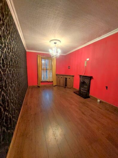 1 Bedroom Flat To Rent In New Street, Neath, SA11