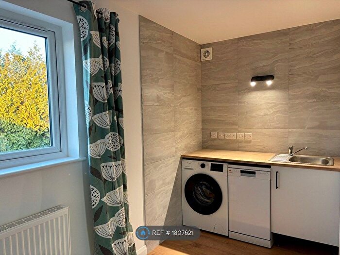 2 Bedroom Maisonette To Rent In Natal Road, Cambridge, CB1