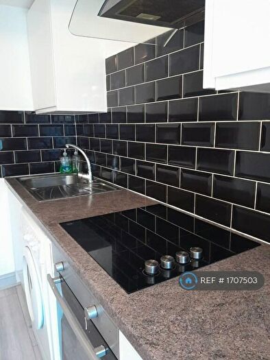 2 Bedroom Maisonette To Rent In Castle Street, Reading, RG1