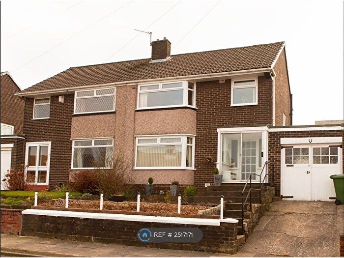 3 Bedroom Semi-Detached House To Rent In Thornton Crescent, Blaydon-On-Tyne, NE21